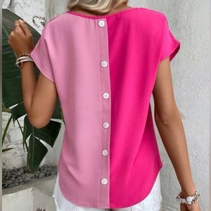 CLEARANCE NWOT LUNE Two Tone Button Back Batwing Sleeve